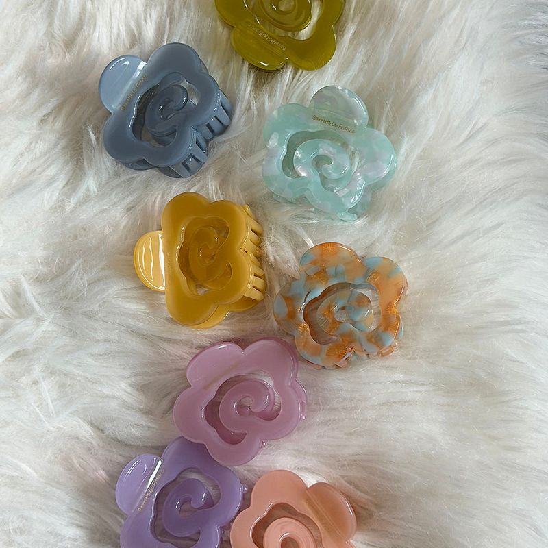 MOSXE（モスクス）の「フラワー ヘアクリップ (8color)（ヘアアクセサリー）」