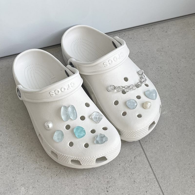 [made]blue pearl pebble resin shoes charm set 