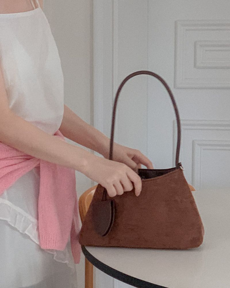 MAYBINS(メイビンス)の「Viven Suede Shoulder Bag(Bags)」