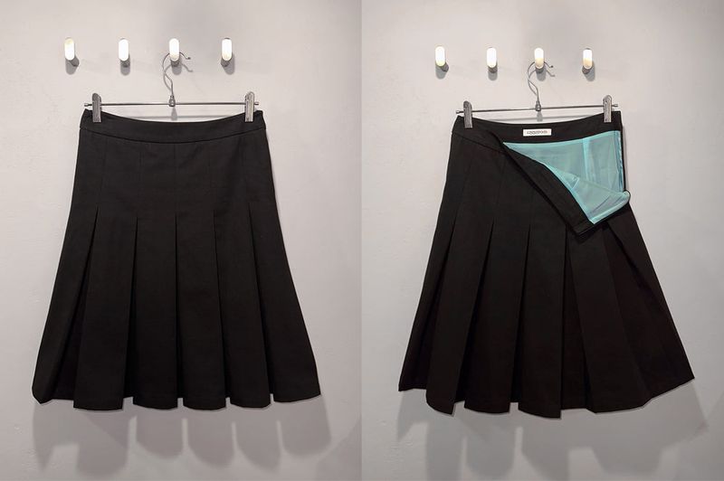 Pleated midi skirt _(Emerald Heart)*Black