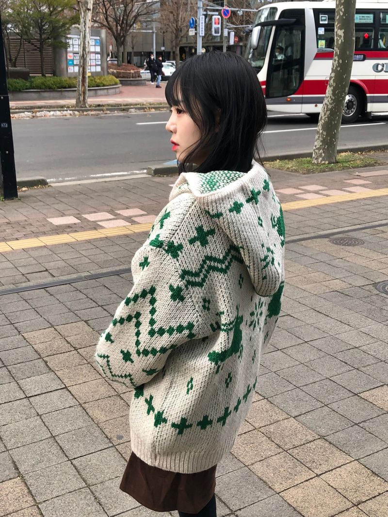 Deer zip-up