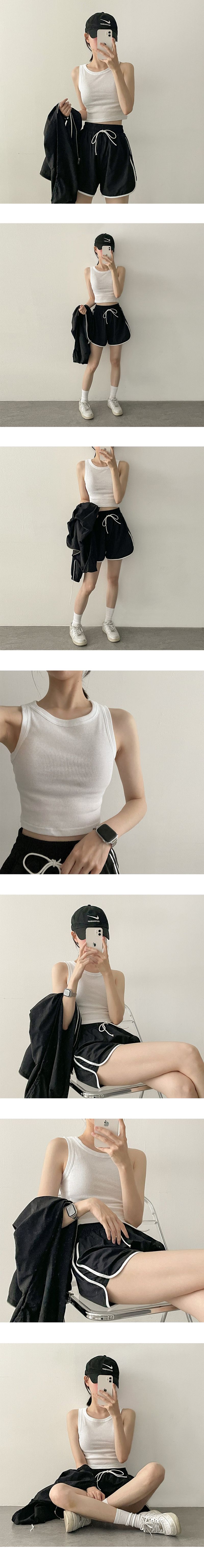 Lochin Round Sleeveless Shirt