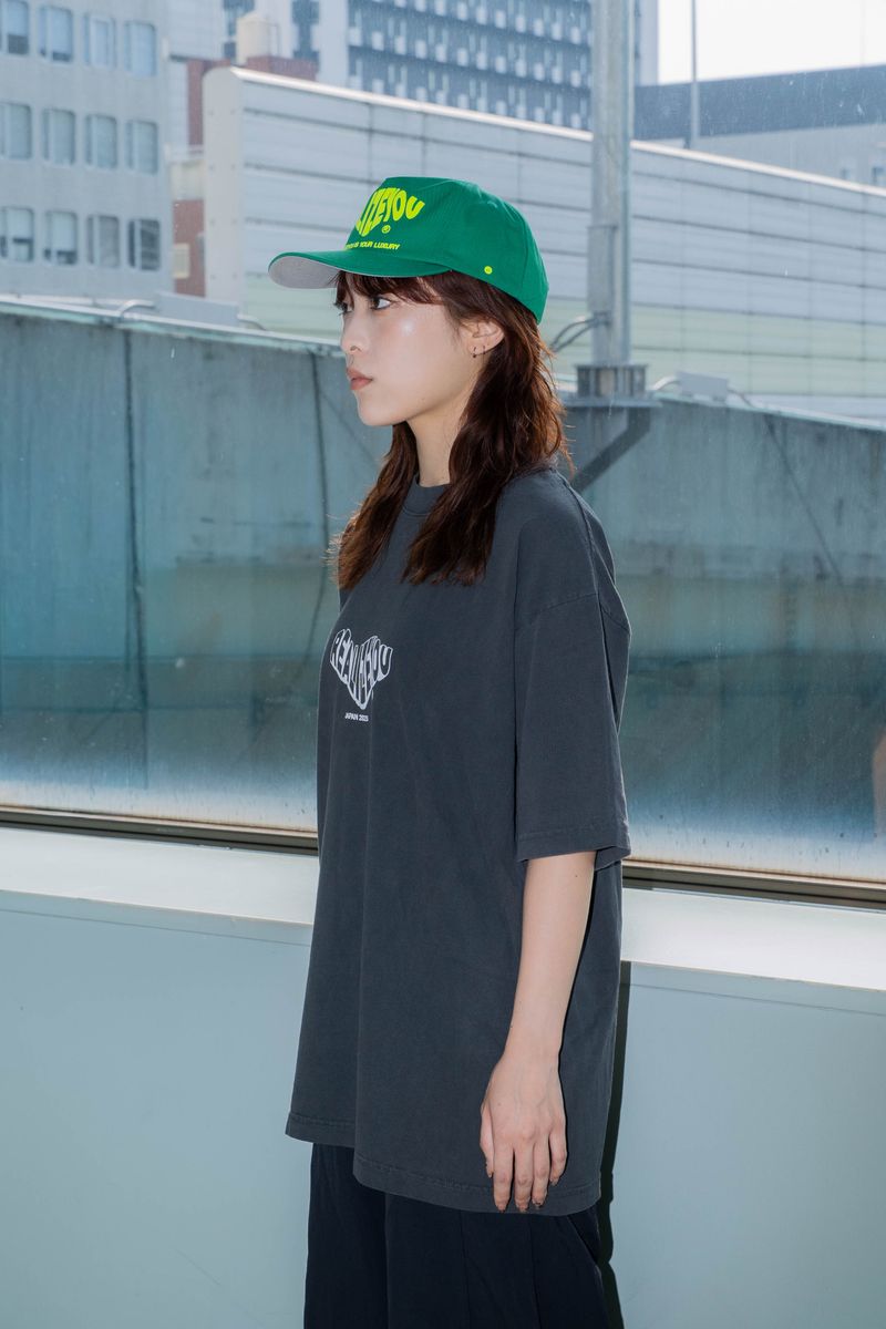 KELLY GREEN WAVY LOGO V2 CAP