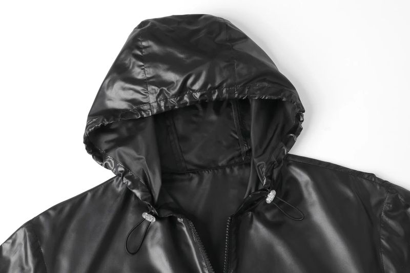 Athletic windbreaker - black