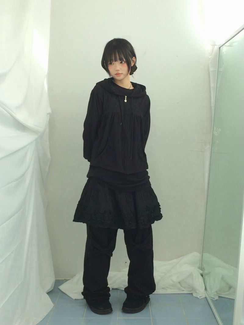 Double ribbon knee-point pants