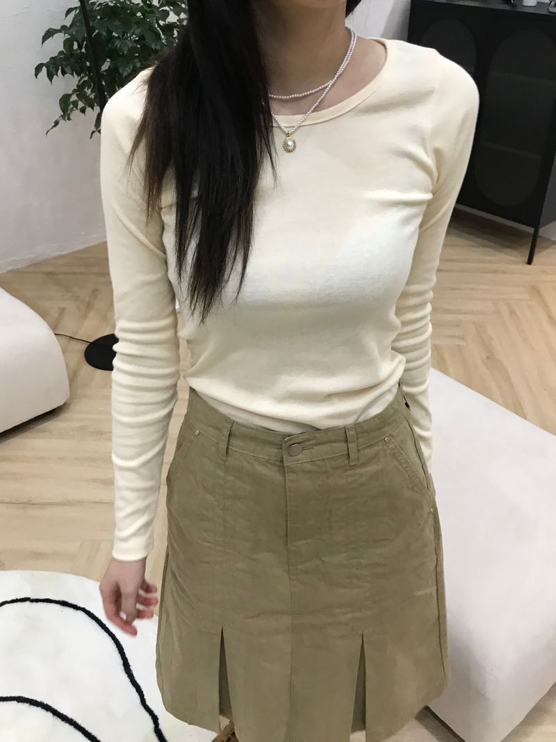 Daylight u-neck slim t