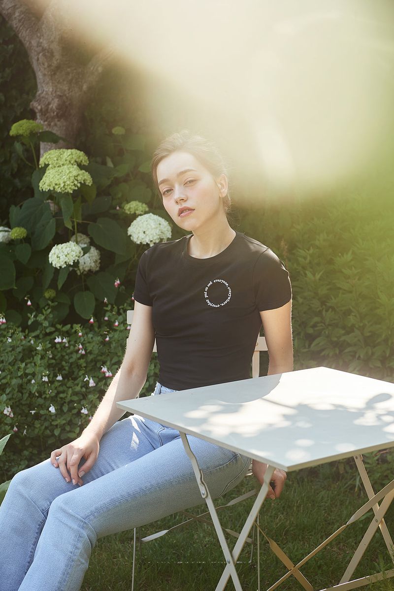 ROUND LOGO CROP T-SHIRTS_2COLORS
