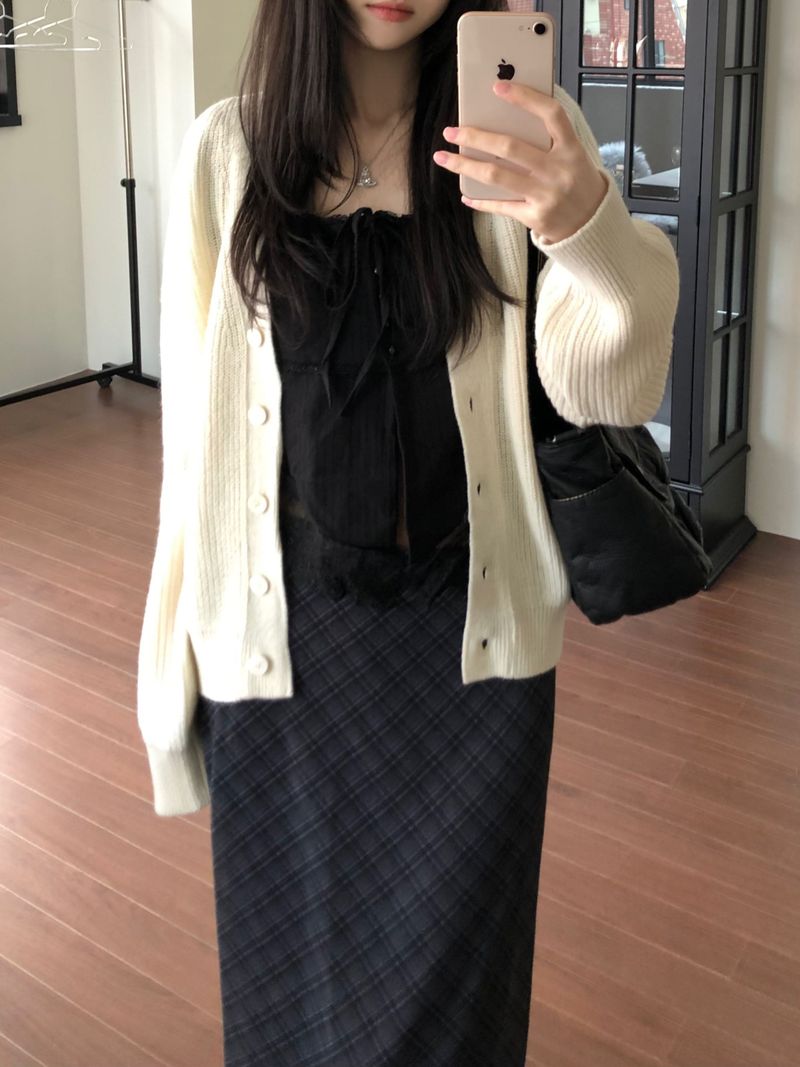 V-knit cardigan (2 colors)