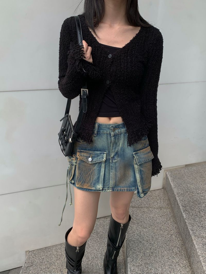 Oil cargo skirt