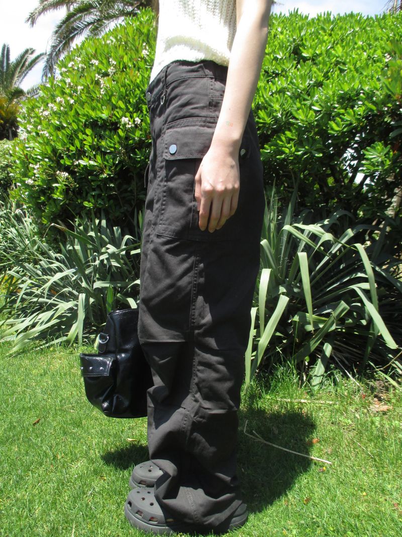pintuck cargo pt