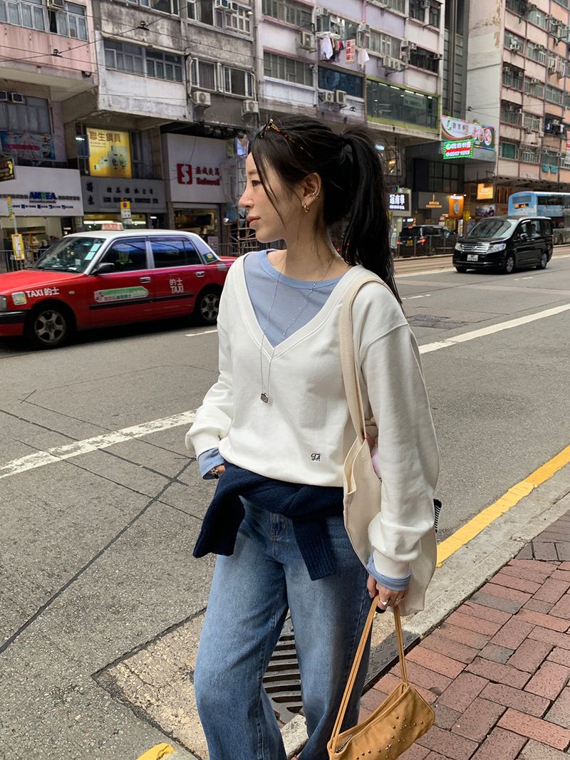 [MADE] TA DEEP V-NECK SWEATSHIRT