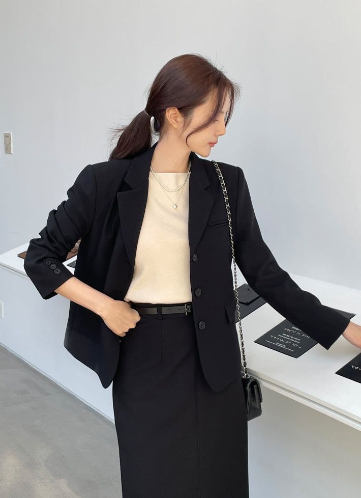 Dains Tailored Collar Short Jacket