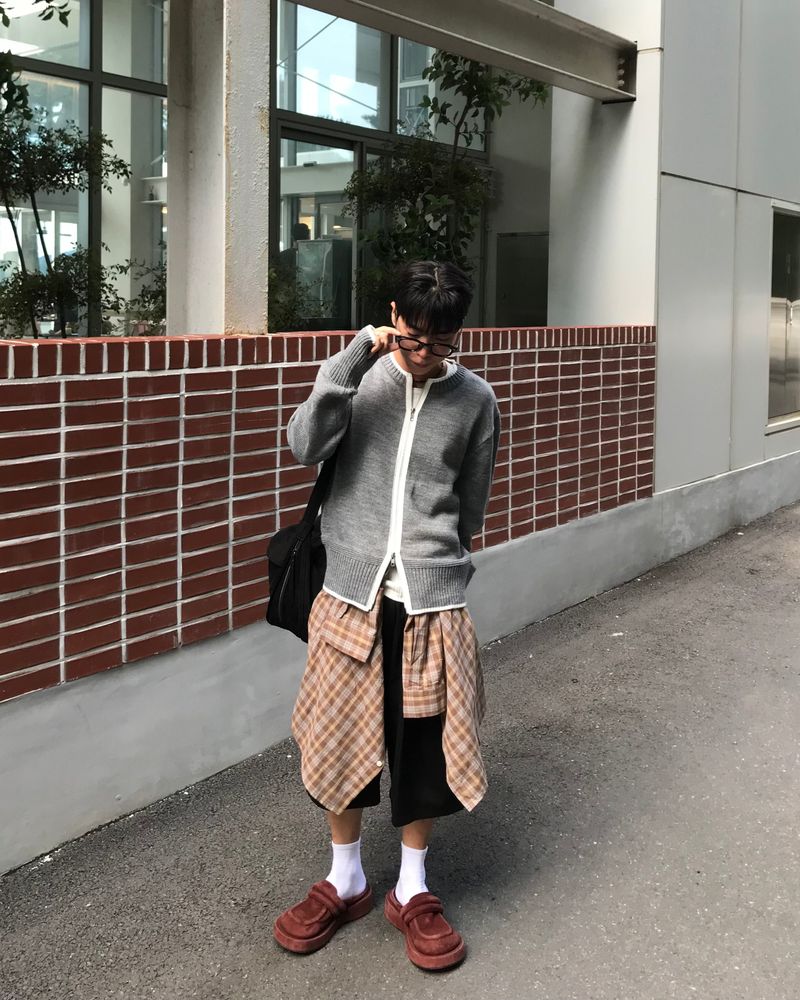 Fingerhole 2-Way Wool Knit Zip-up