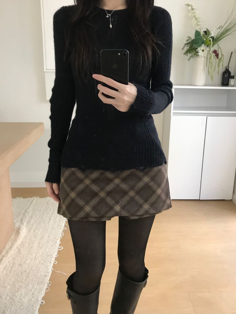 Archie Damage Knitwear (3 colors)