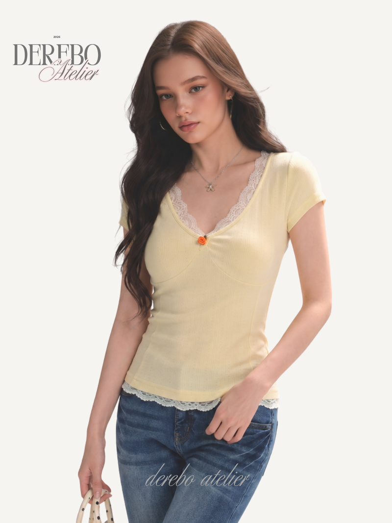 dereborujo（ドレボルゾー）の「Banana lace V-neck short sleeve t-shirt（Tops）」
