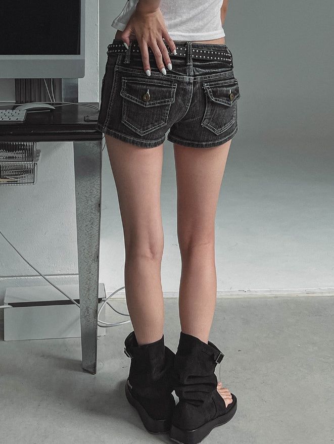 Vintage Low Back Pocket Short Pants