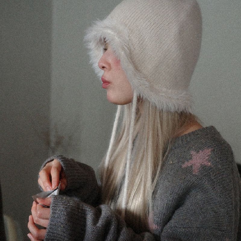 Furry Knit Trooper Hat (beige)