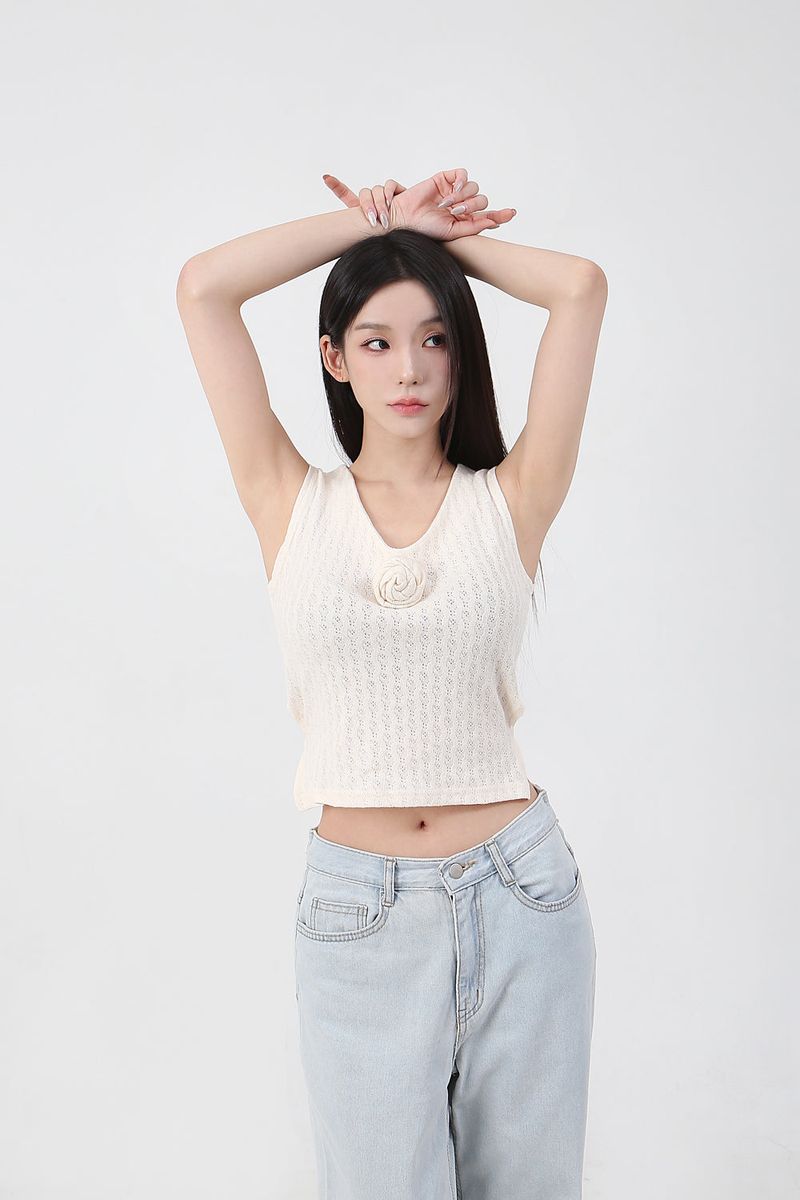 Back Ribbon Sleveless Knit_cream [brooch set]