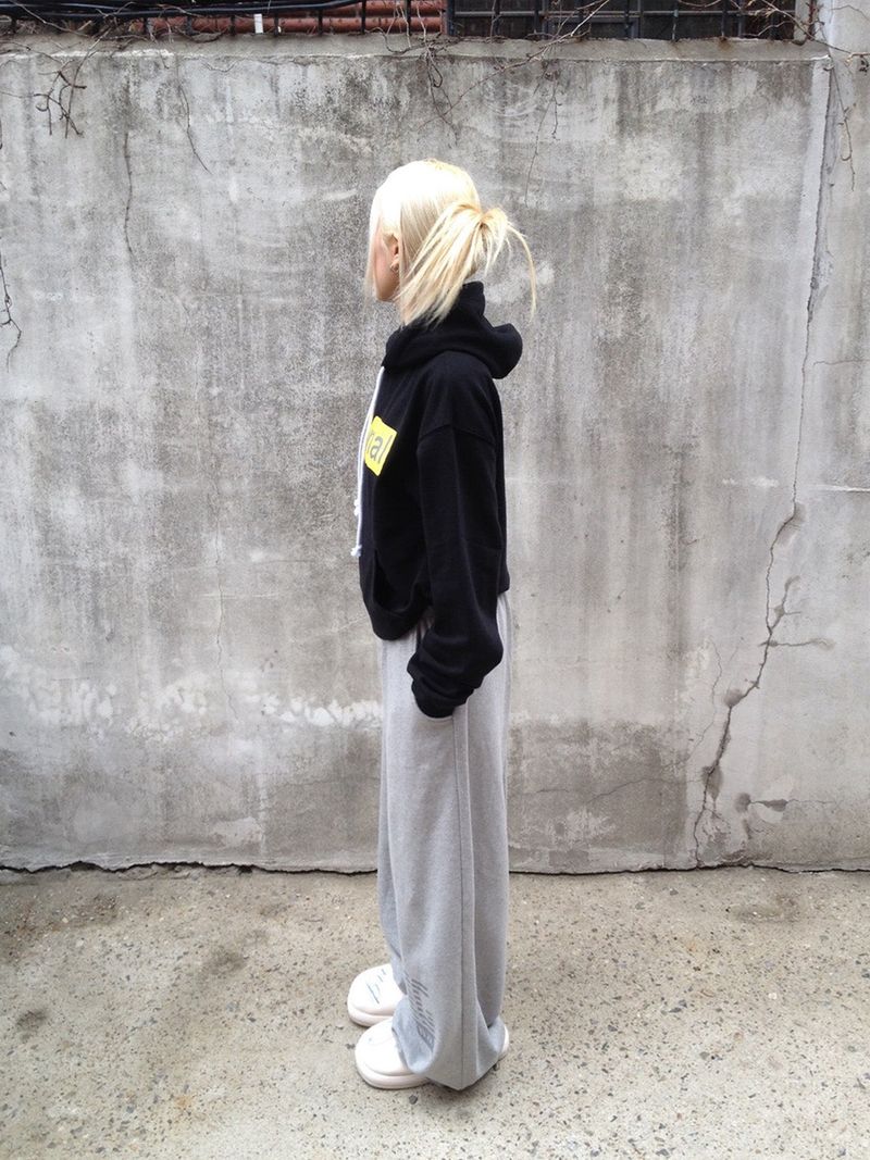 HUB HOODIE - BLACK