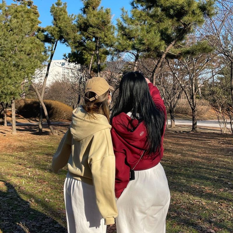 [Bellide made] embroidery napping hood zip-up