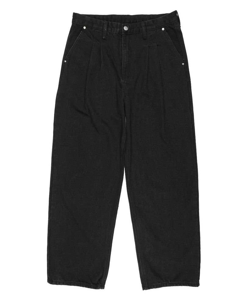 BASIC TWO TUCK BLACK DENIM