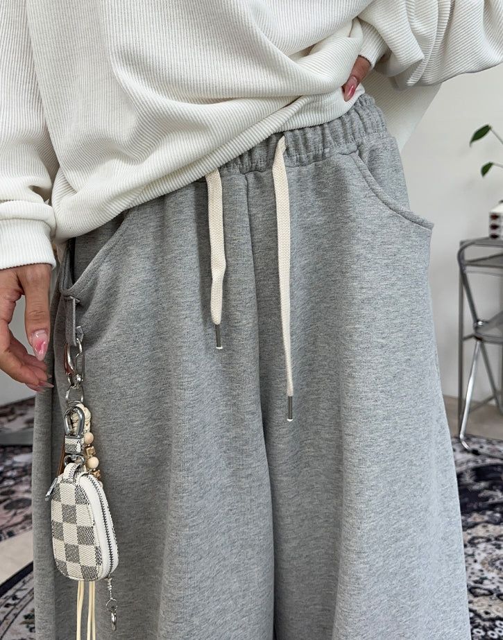 Leona Check Pocket Keyring