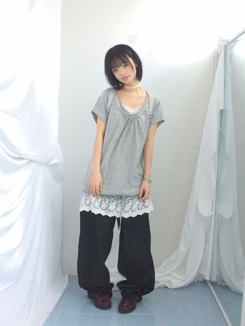 embossed shirring strap t