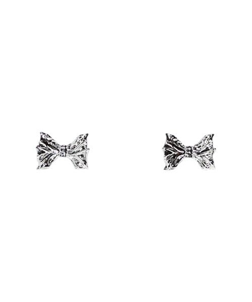 EVERYBIRTHDAY(エブリーバースデー)の「Ribbon ruffle silver earring(Accessories)」