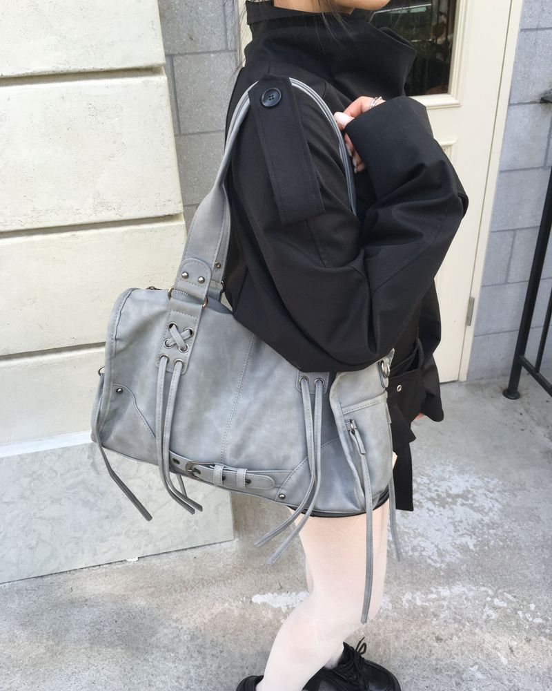 Belt stud bag