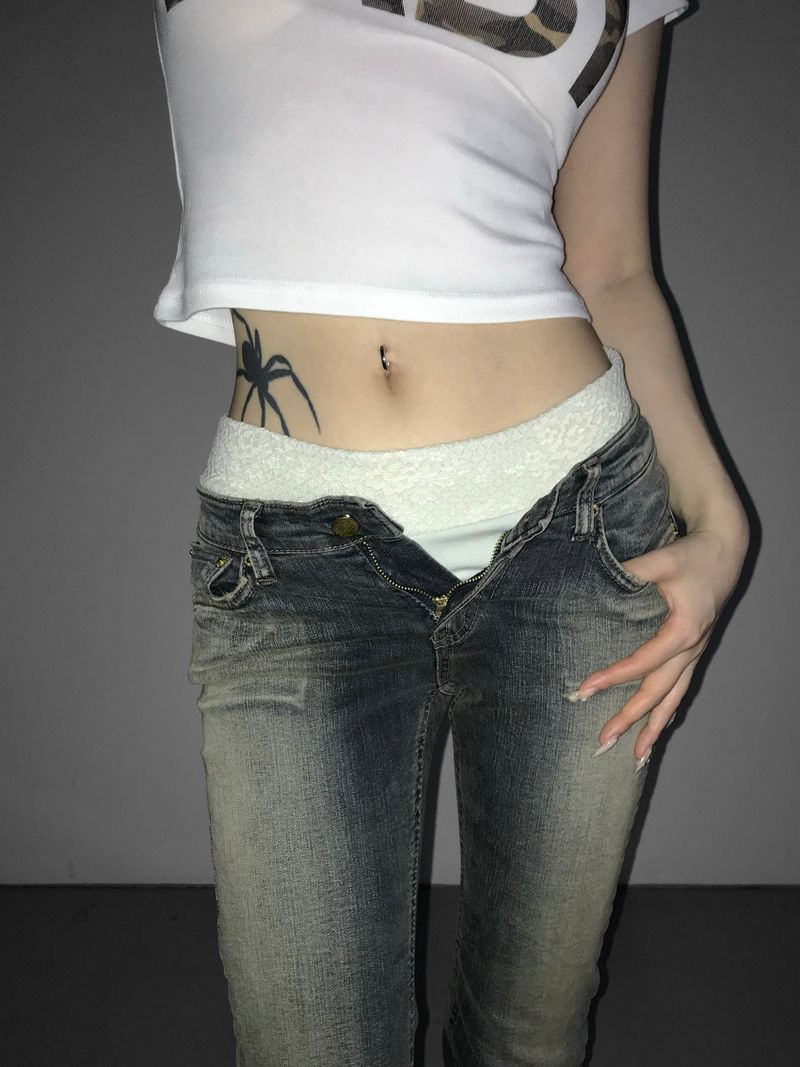 deeping washing tight denim