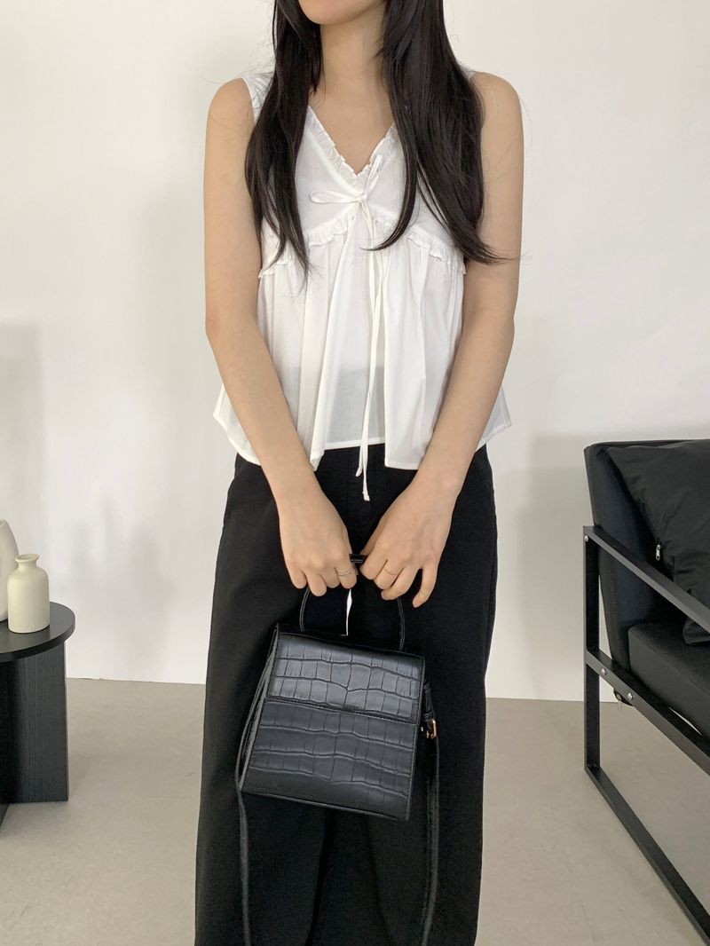 Devco Frill Sleeveless Blouse