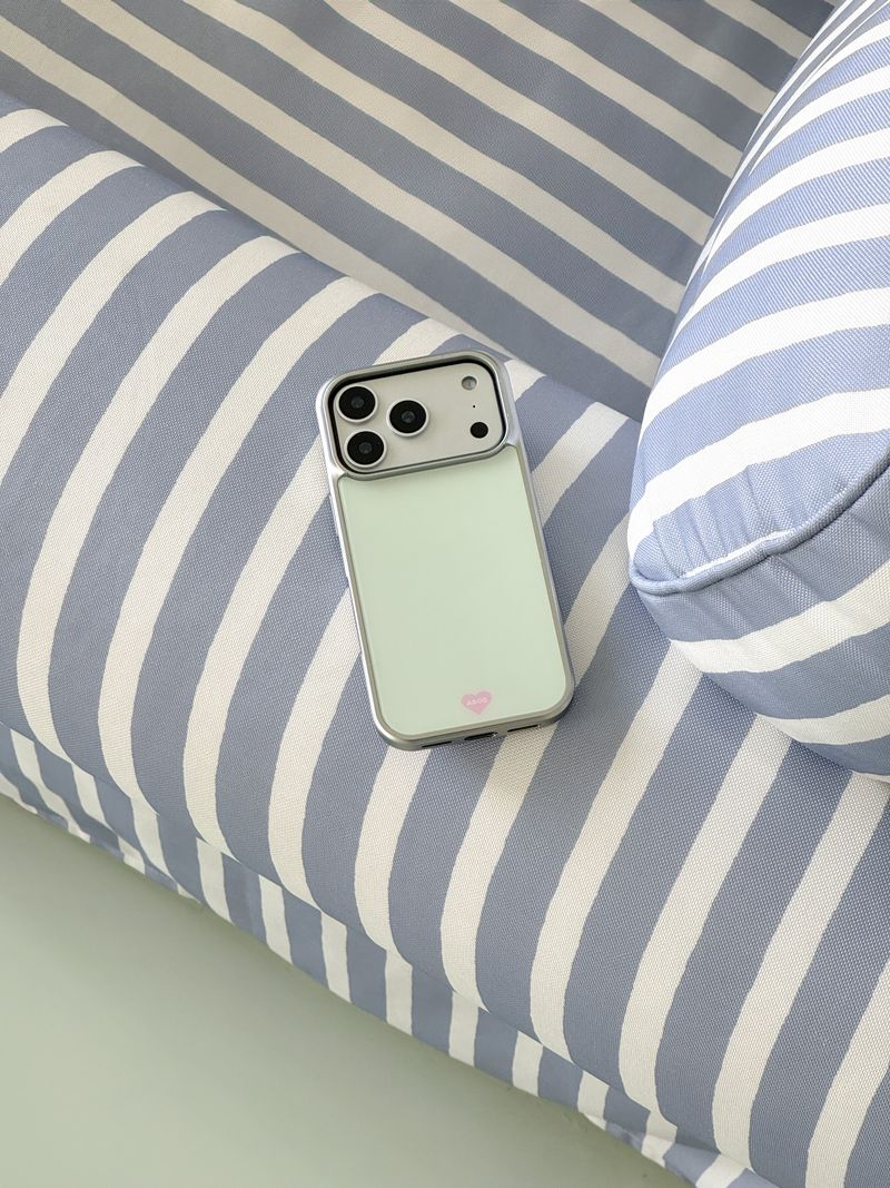 [Magsafe] MINT CREAM Silver Glass Bumper Case