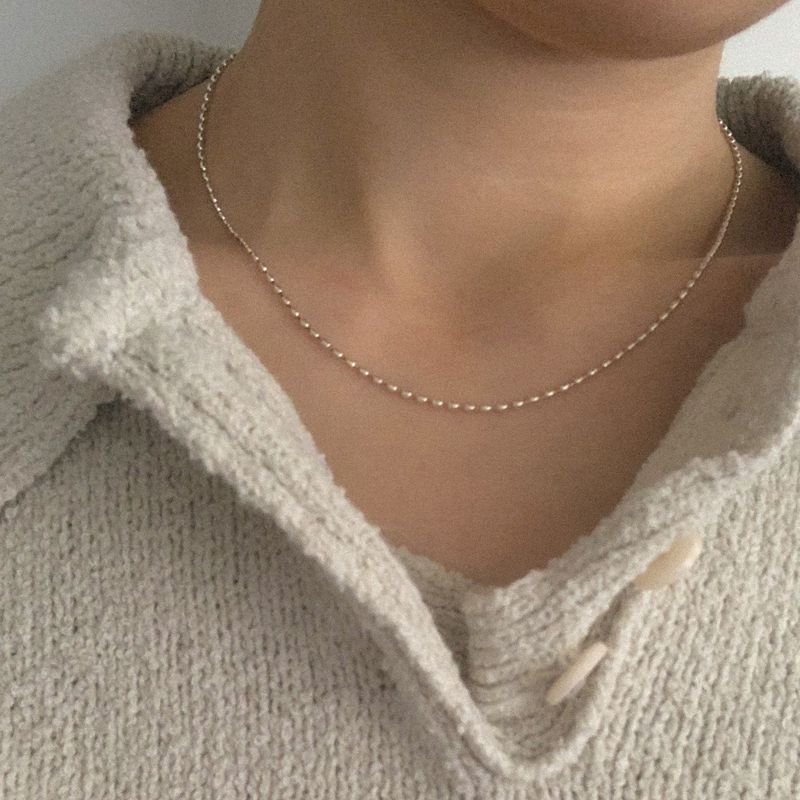 Lily Necklace