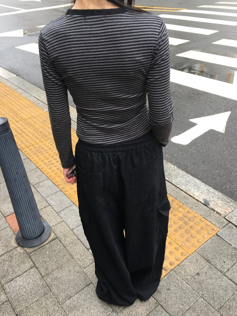 Qwerty Striped Shirred Long-Sleeve Tee (4c)