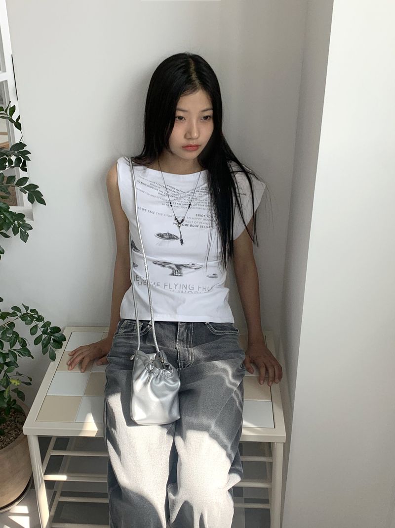 pebbled hip lettering unbalanced sleeve sleeveless