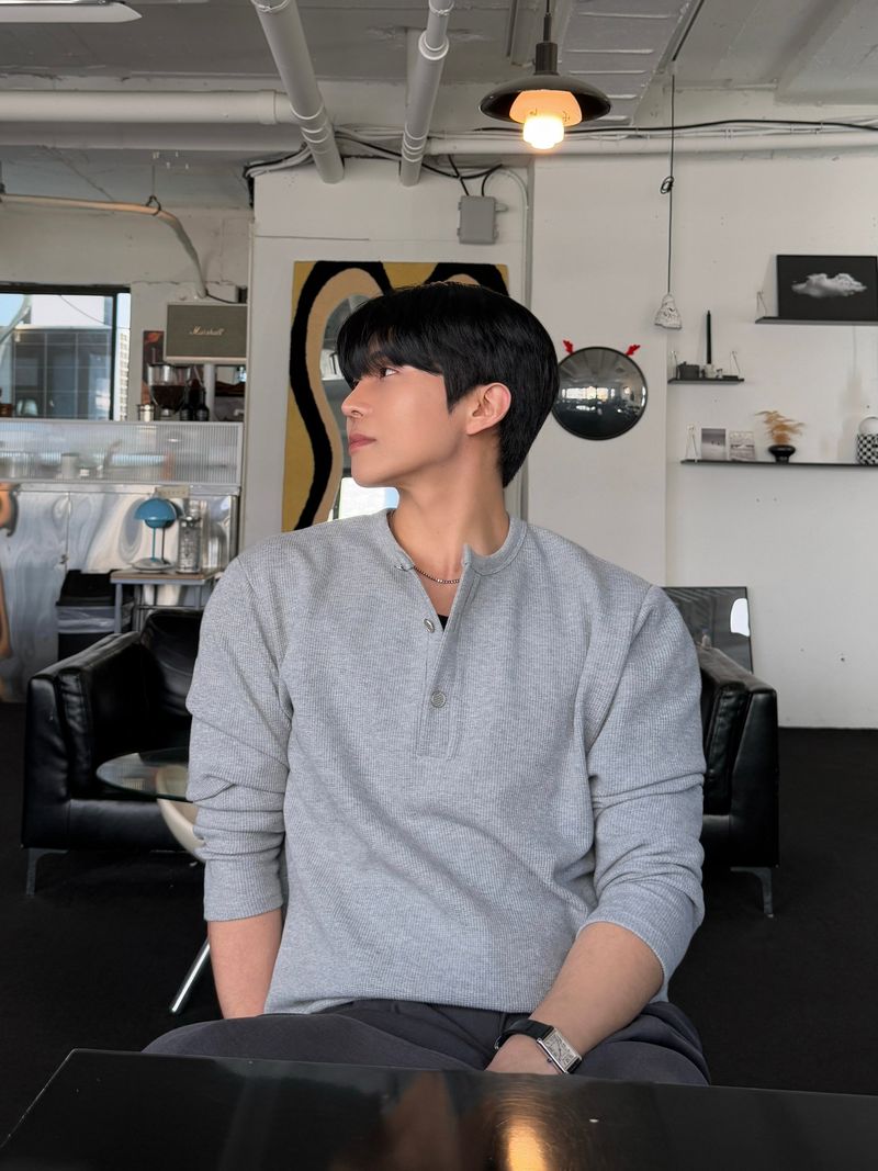 Pit henley neck long-sleeve t-shirt