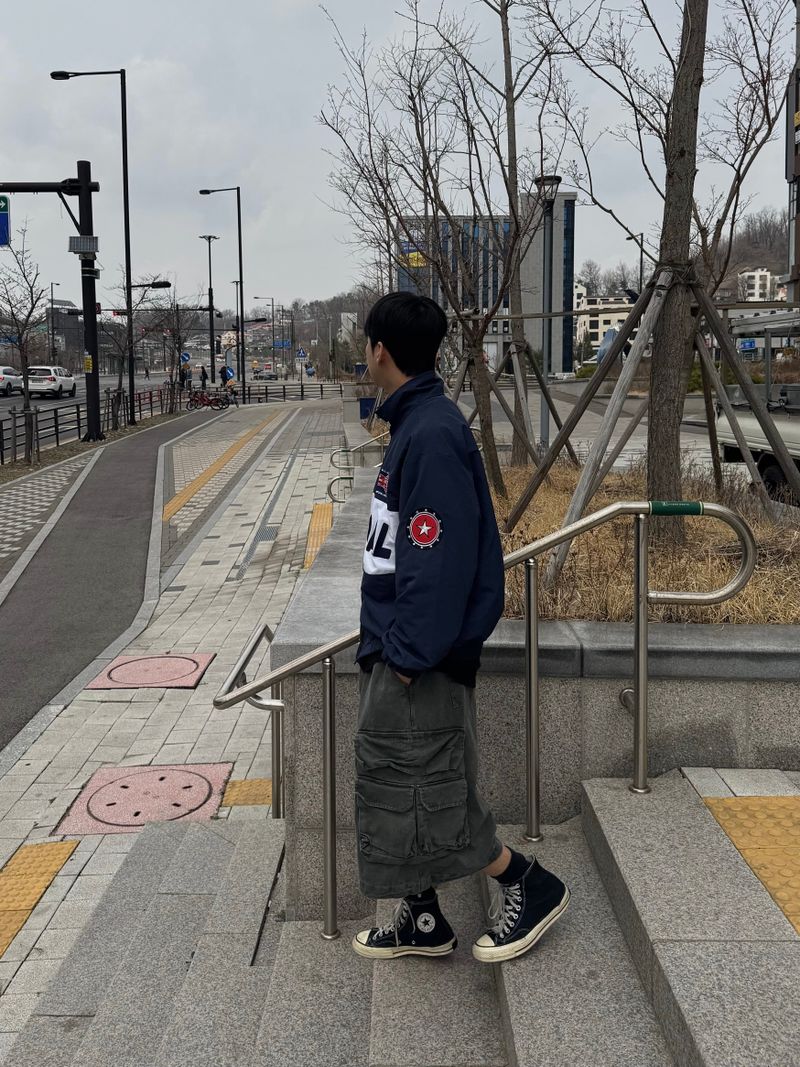 land to-way windbreaker