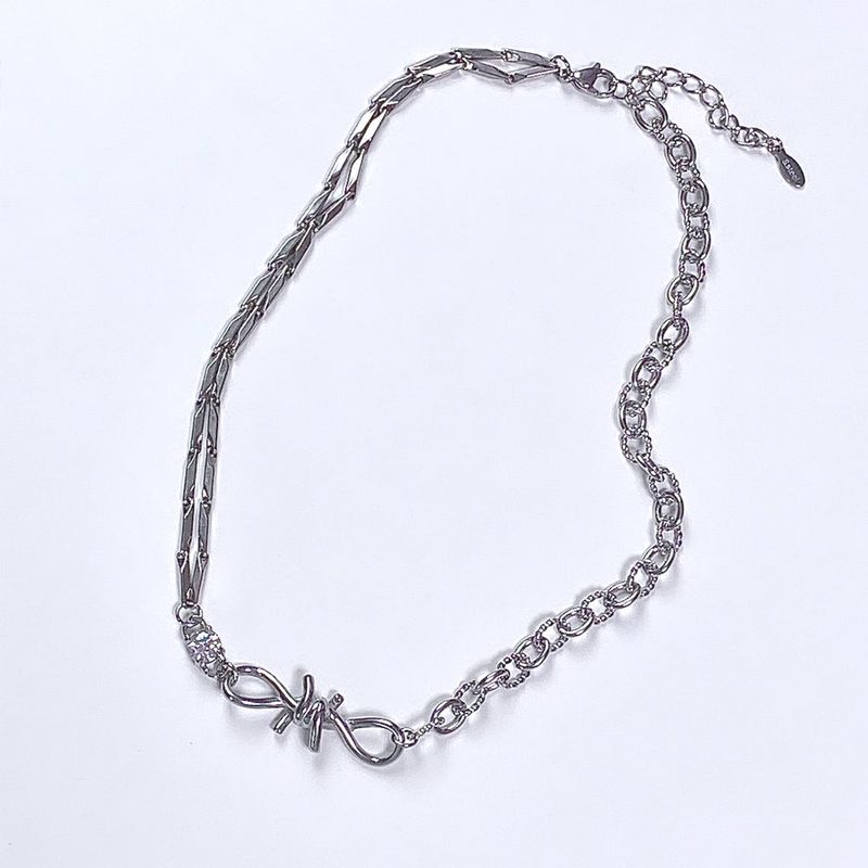 Twisted Ribbon Cubic Bold Choker Necklace