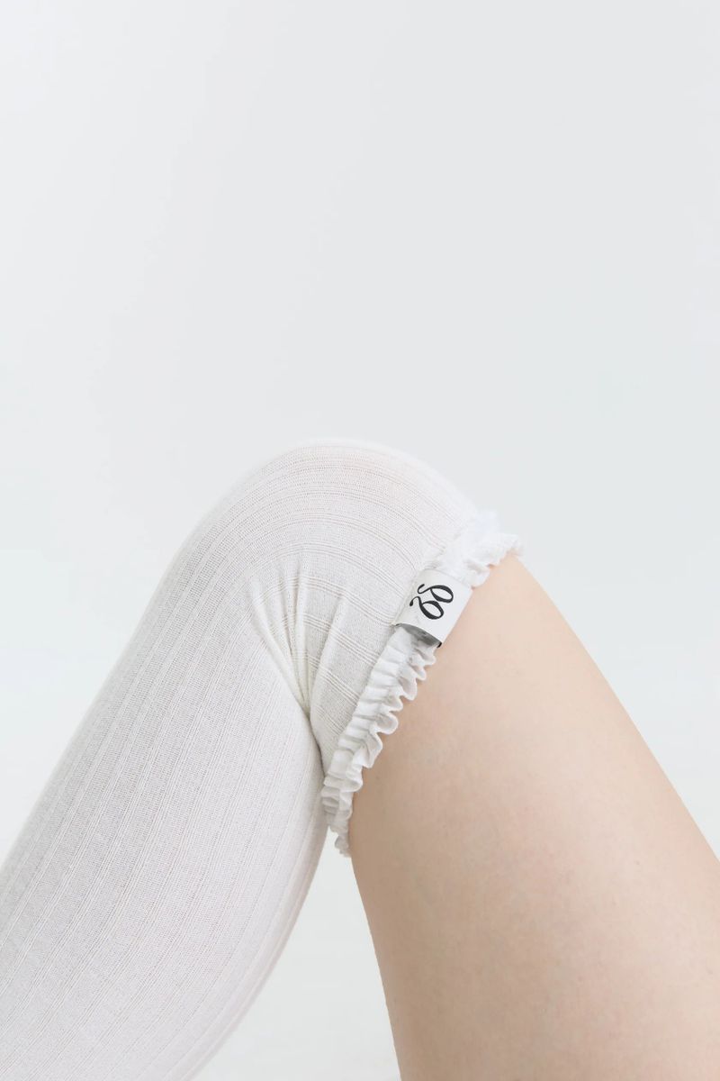 Luv Dept / Ruffle Knee-High Socks 