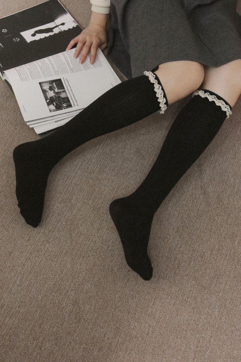 lace pattern knee socks (2colors)