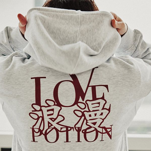 ROMANTIC CROWN(ロマンティッククラウン)の「LOVE HOODIE_LIGHT GREY(Tops)」