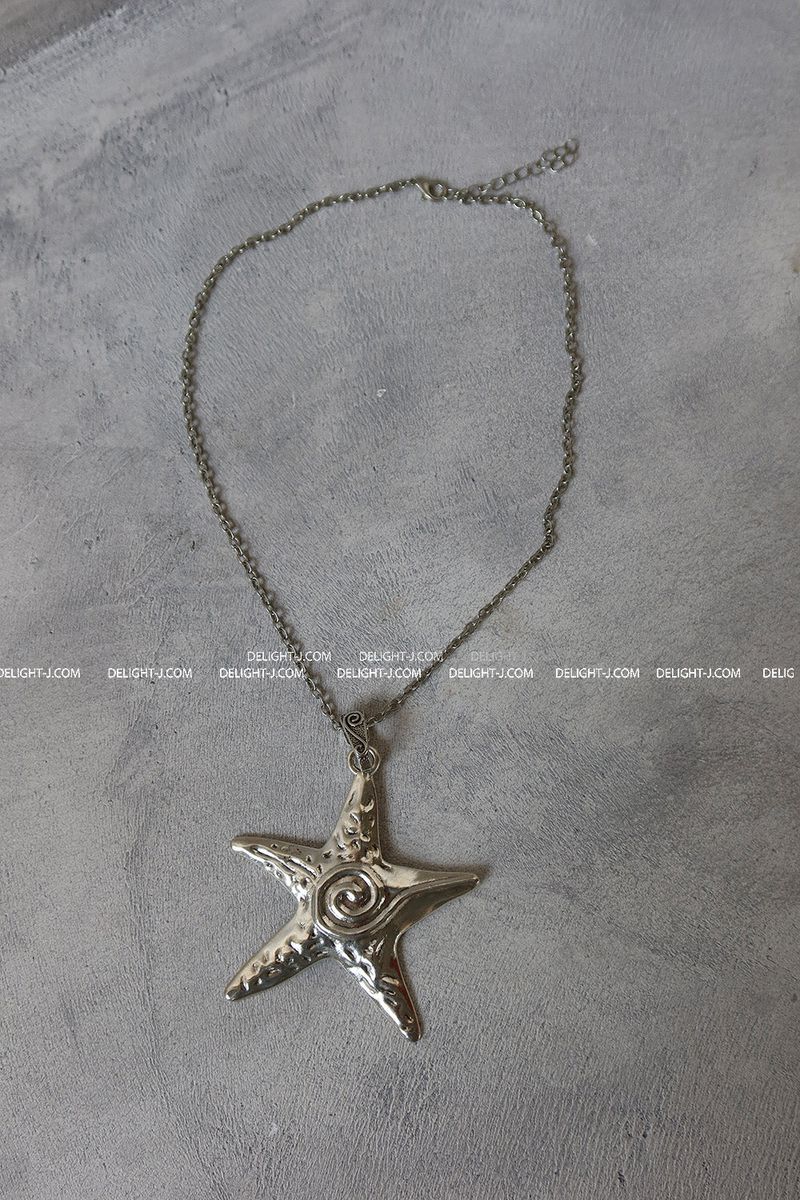 a starfish pendant necklace