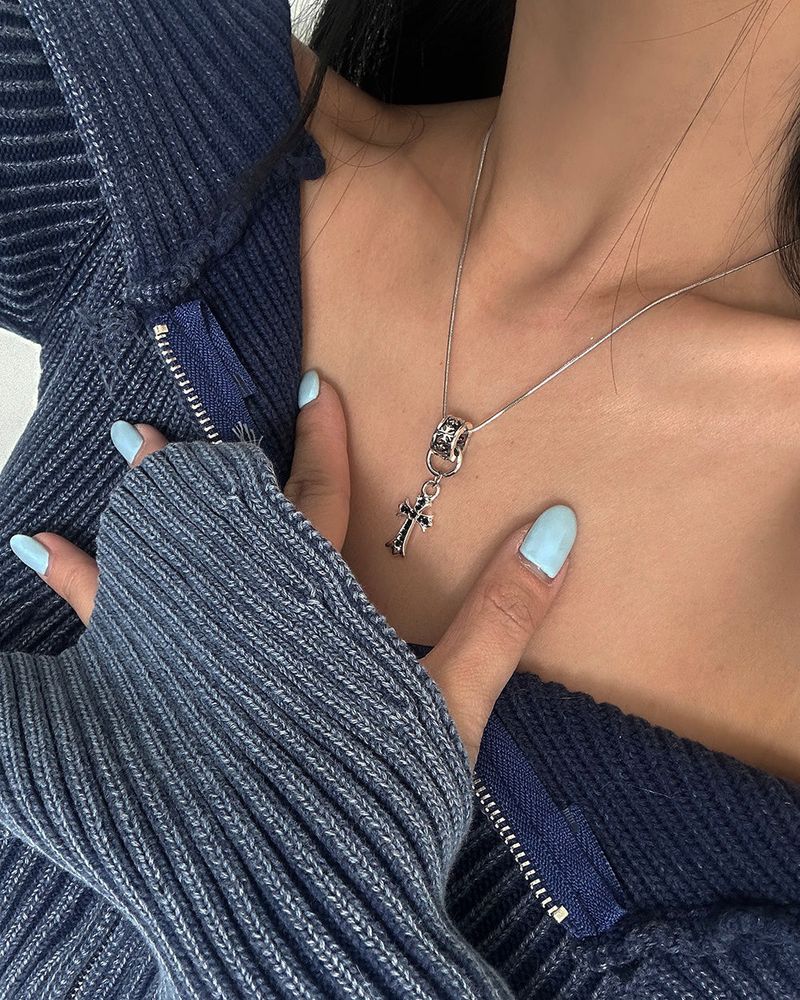 Gradient Off-Shoulder Zip-Up Knitwear