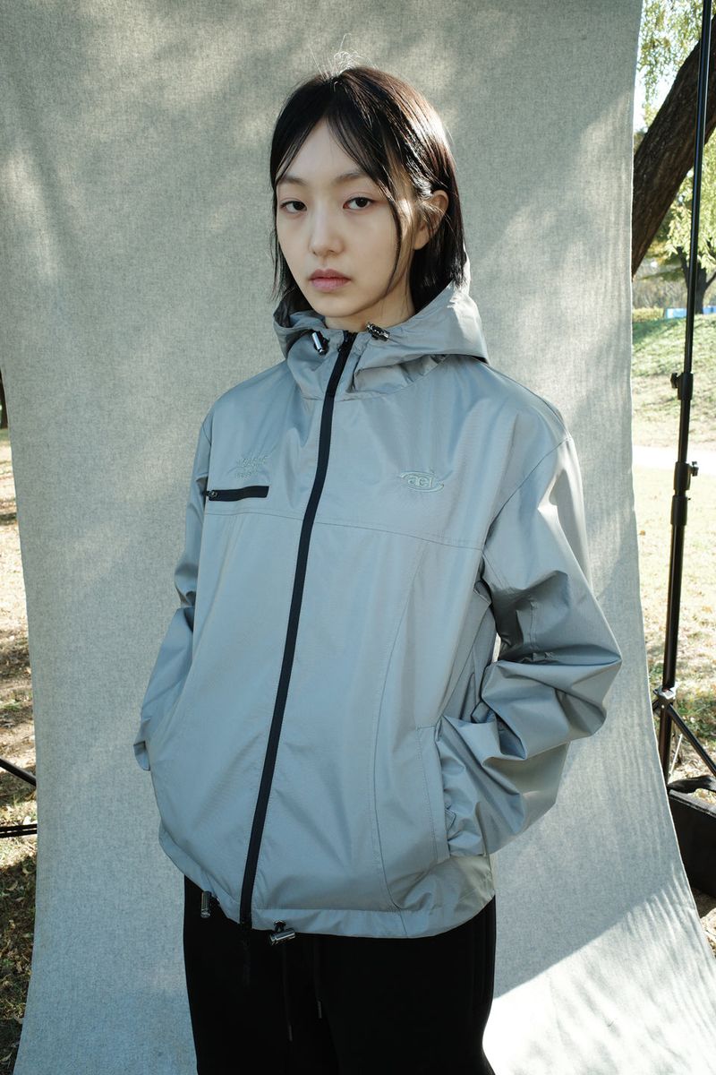 SYMBOL EMBROIDERY WINDBREAKER [GRAY]