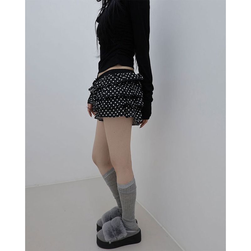 Creamy Dot Shorts