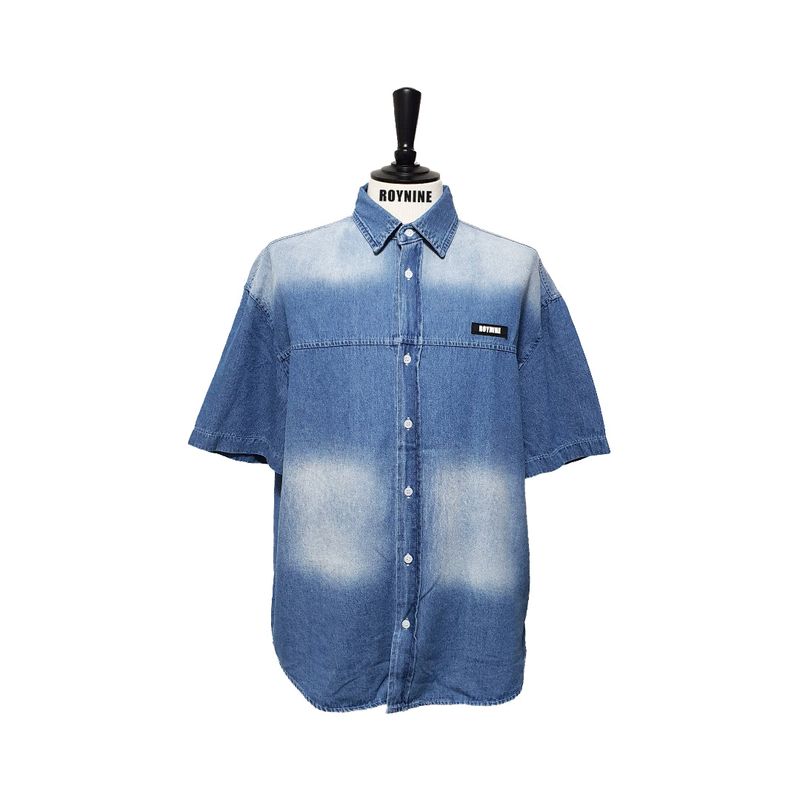 ROYNINE（ロイナイン）の「Blue Denim Short Sleeve Shirt（Tops）」