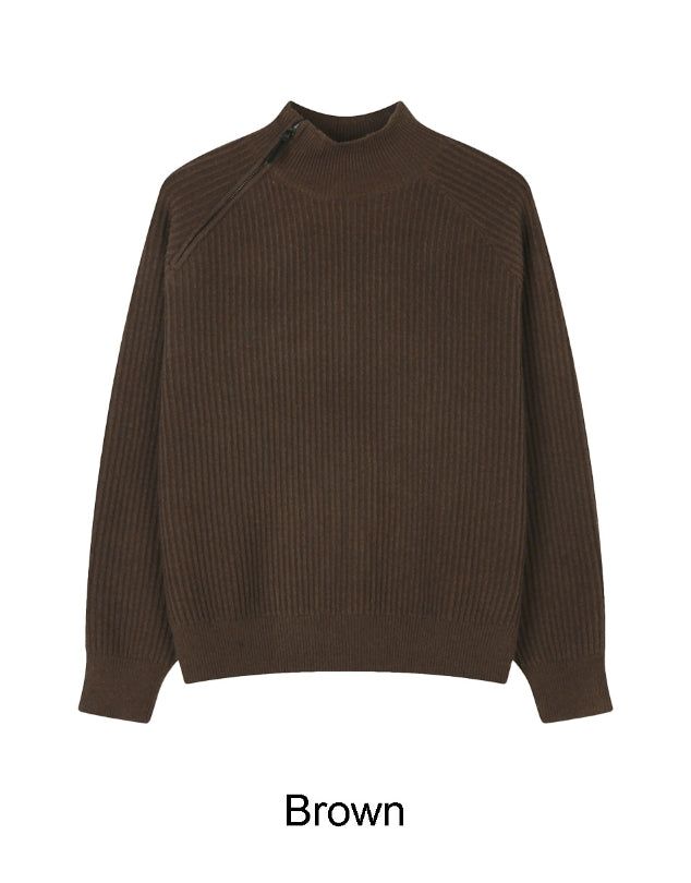 Rubed diagonal zip-up knit
