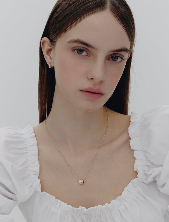 26SS★ Ice Cushion Silver Necklace