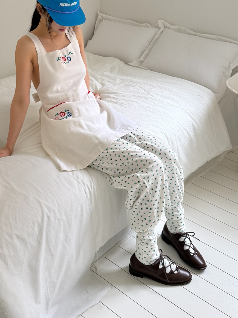 needlepoint apron dress 
