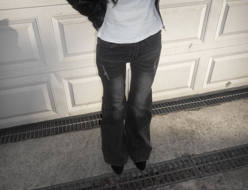 black boots cut pt